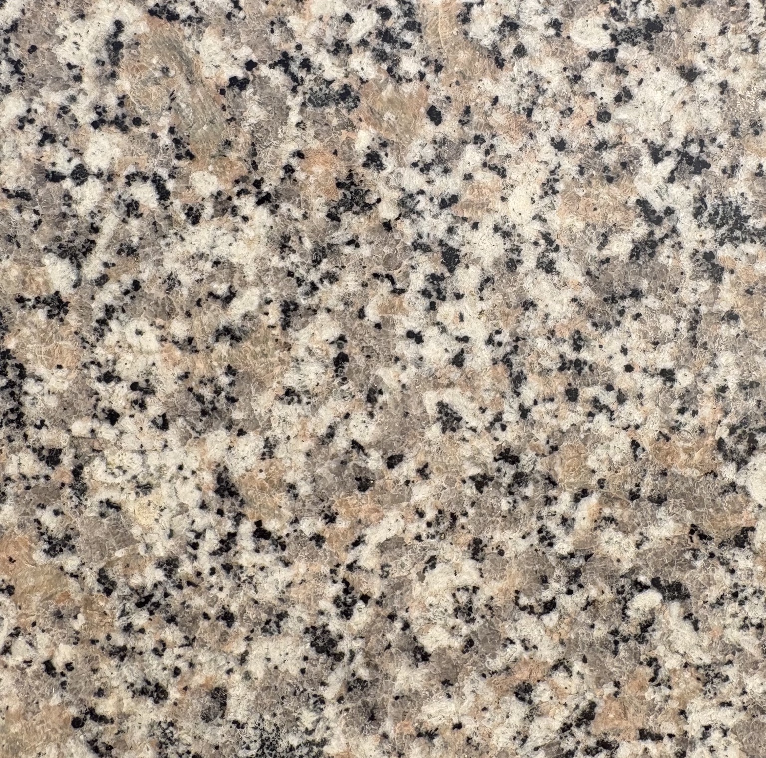 Nahaufnahme des Farbmusters von Rosa Beta Granit